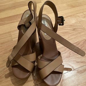 Like New Steve Madden Keviee Wedges